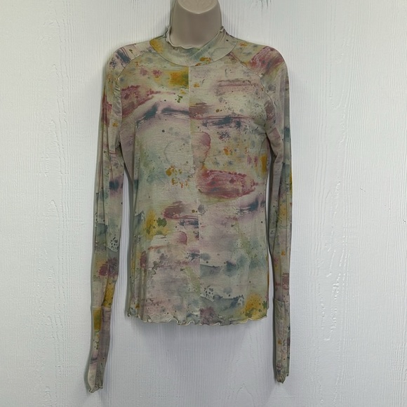 Free People - High Jump Fun Watercolor Pattern Mock Neck Blouse Size Medium - Picture 2 of 10